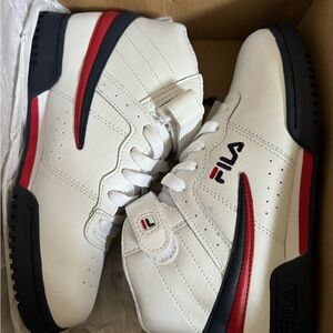 Fila Size 4Y *NEW*